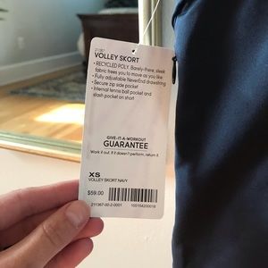 NWT Athleta Volley Skort, Navy. XS